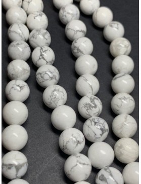 ? HOWLITE  Perles en fil 10mm origine Etats-unis (environ 37 perles)