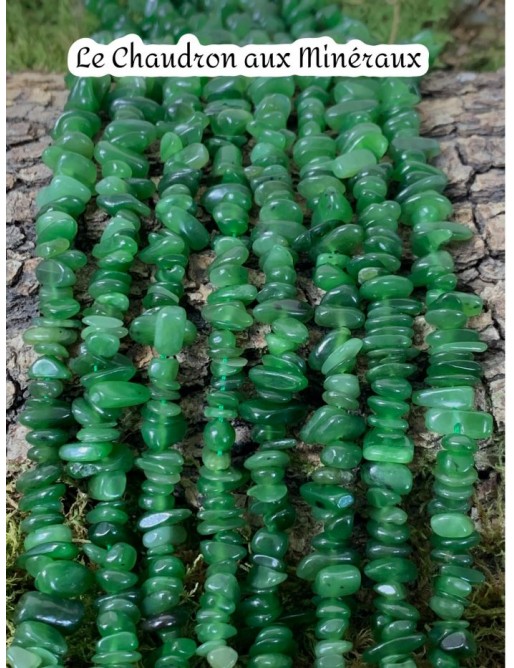 ?JADE Nephrite Origine Canada chips en fil de 90cm environ 300 chips