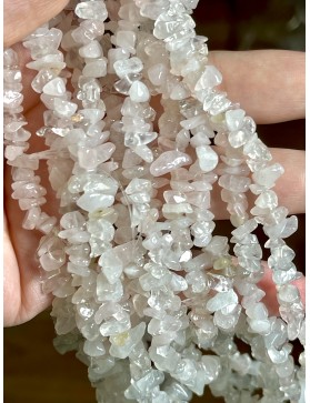 Quartz rose pâle chips en fil