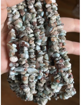 Perles Chips Larimar - Énergie apaisante de l'océan pour vos créations. Découvrez leur beauté unique et créez avec harmonie.